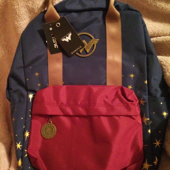 wonder woman backpack hot topic